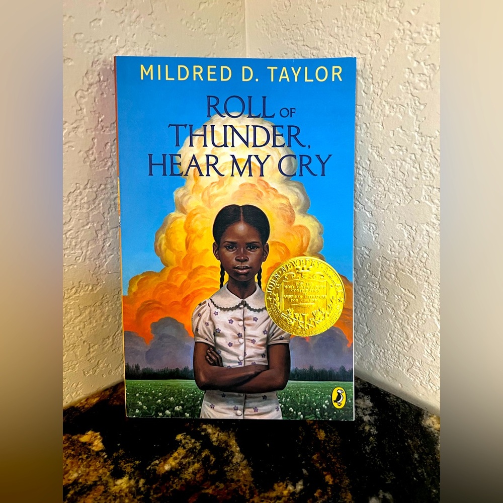 NEW Roll of Thunder, Hear My Cry Book